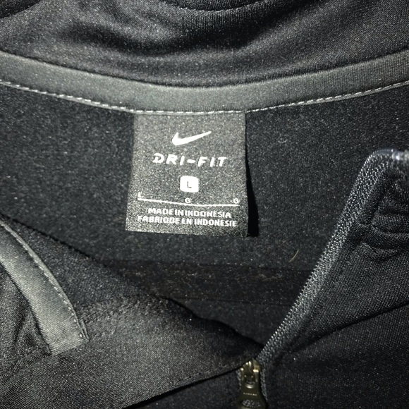 Black nike athletic fleece pullover - Picture 3 of 3